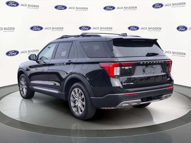 Certified 2025 Ford Explorer Active w/ Active Comfort Package AWD/4WD image 3
