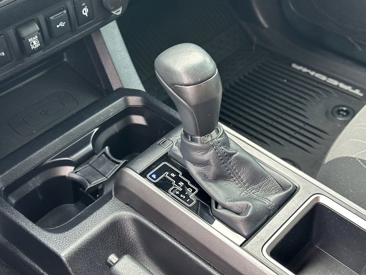 Used 2020 Toyota Tacoma TRD Off-Road image 30