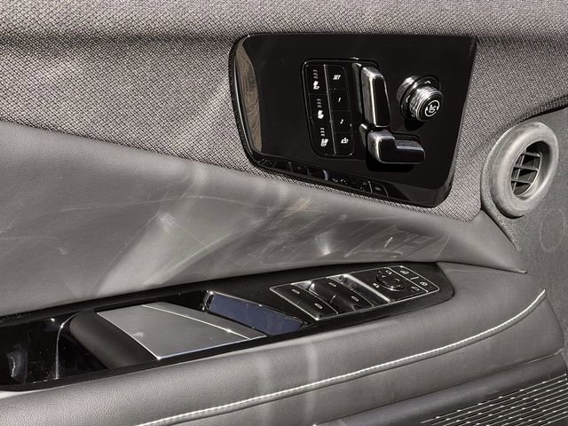 New 2026 Cadillac Optiq V image 19