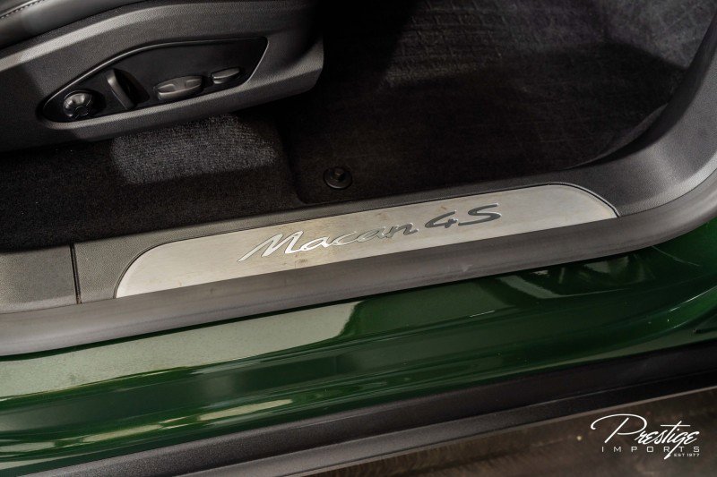 Used 2025 Porsche Macan 4S Electric image 42