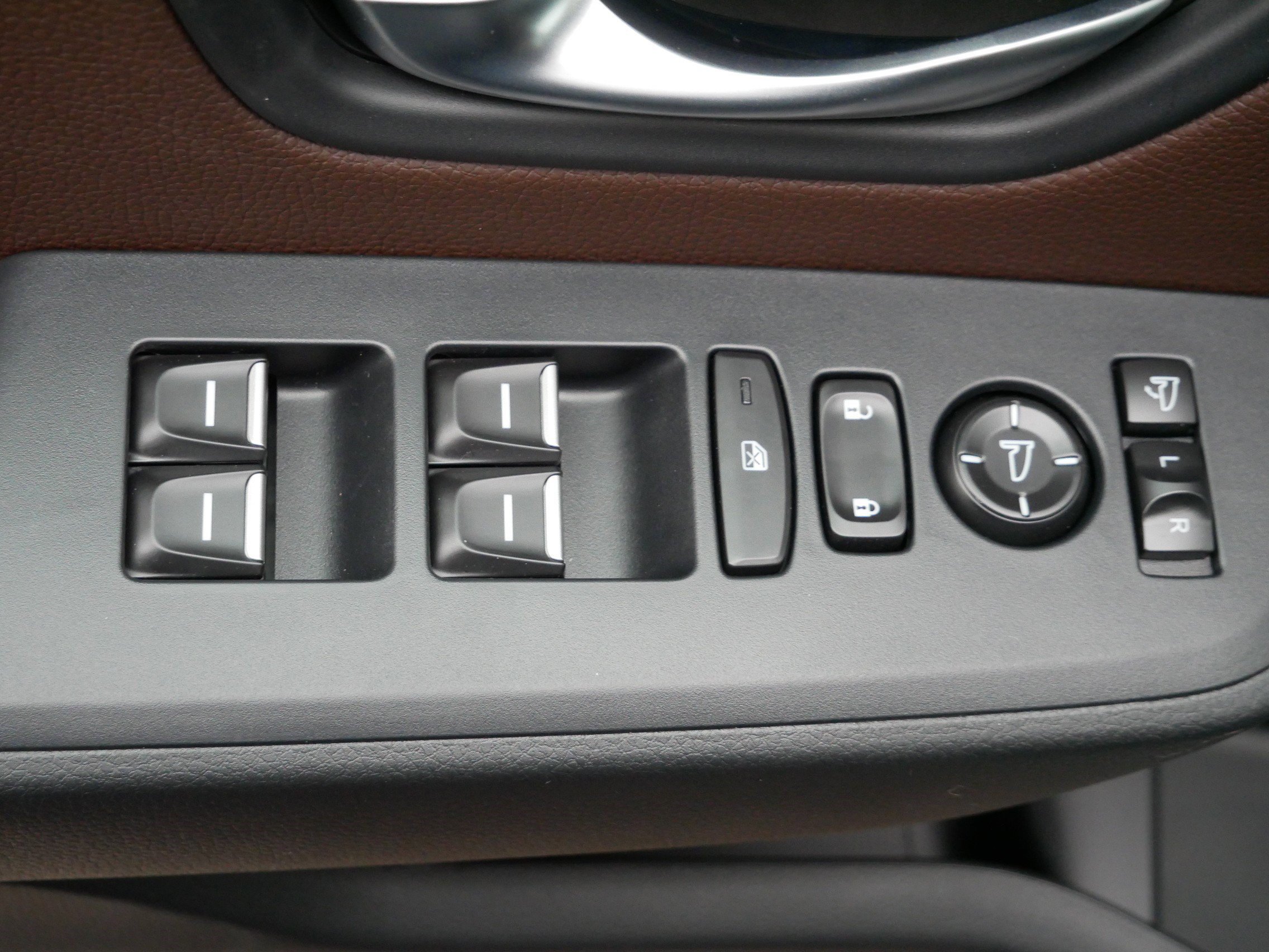 New 2026 Honda Pilot TrailSport image 13