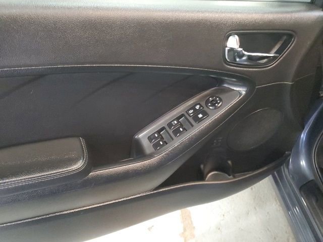 Used 2015 Kia Forte LX w/ Popular Package image 12