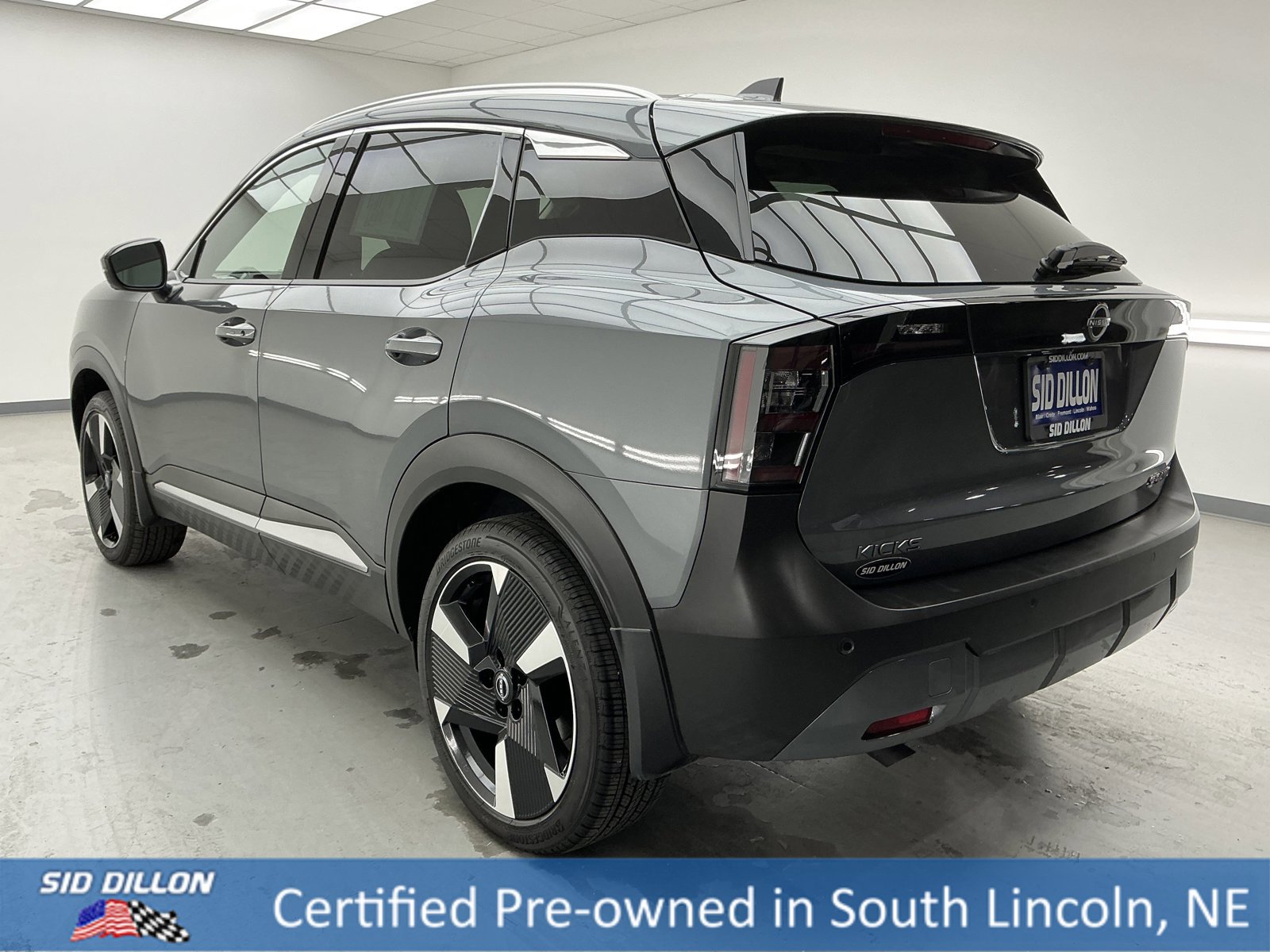 Used 2025 Nissan Kicks SR w/ SR Premium Package image 6