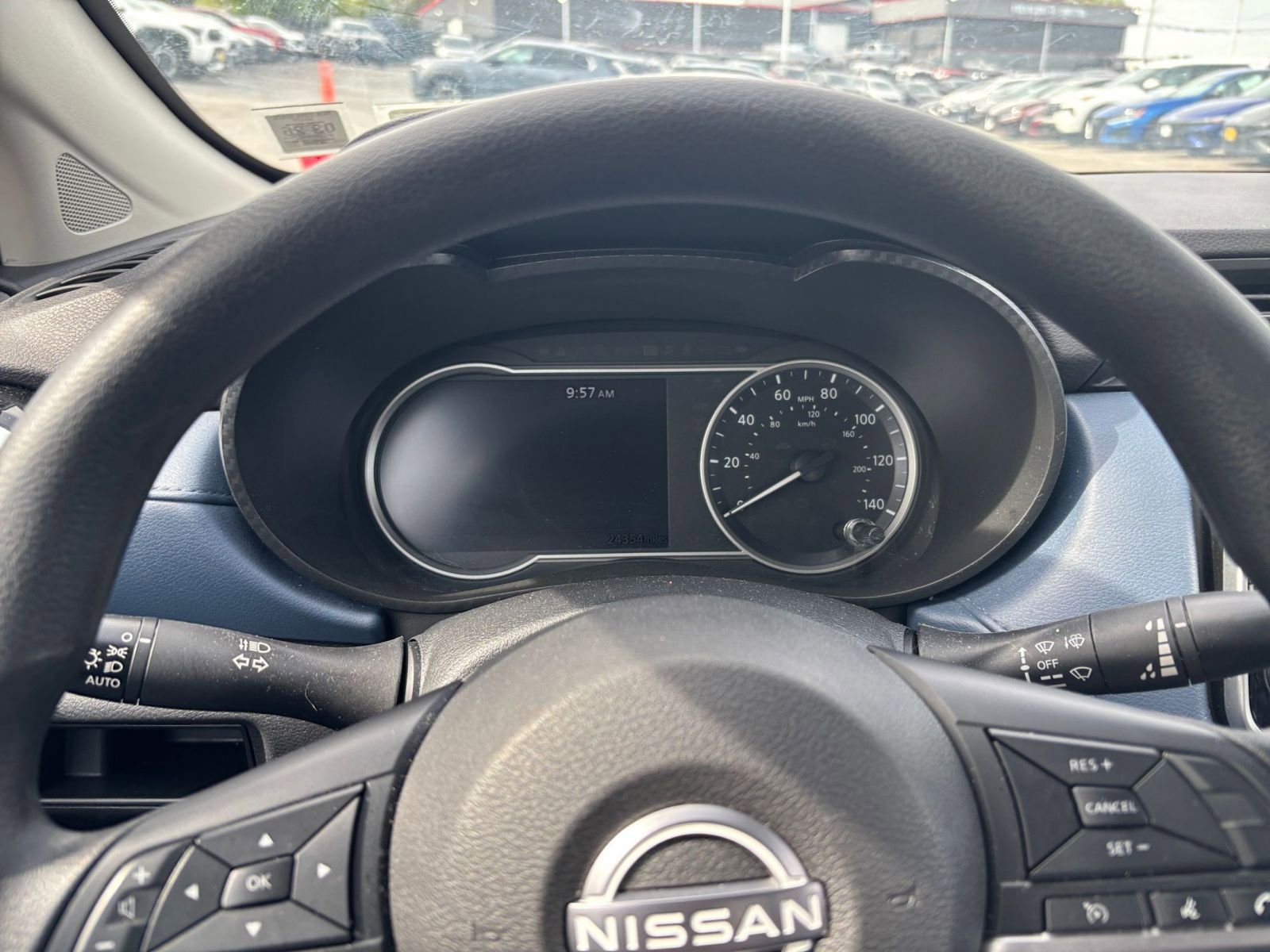 Used 2025 Nissan Versa SV FWD image 35