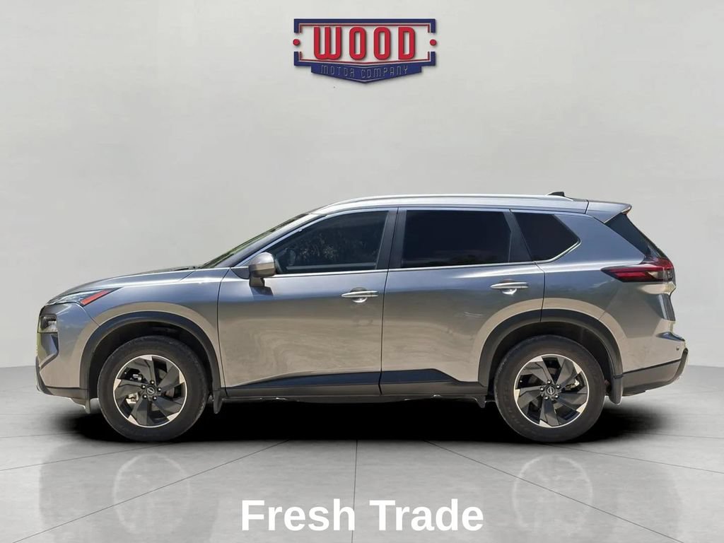 Used 2024 Nissan Rogue SV w/ SV Premium Package AWD/4WD image 4