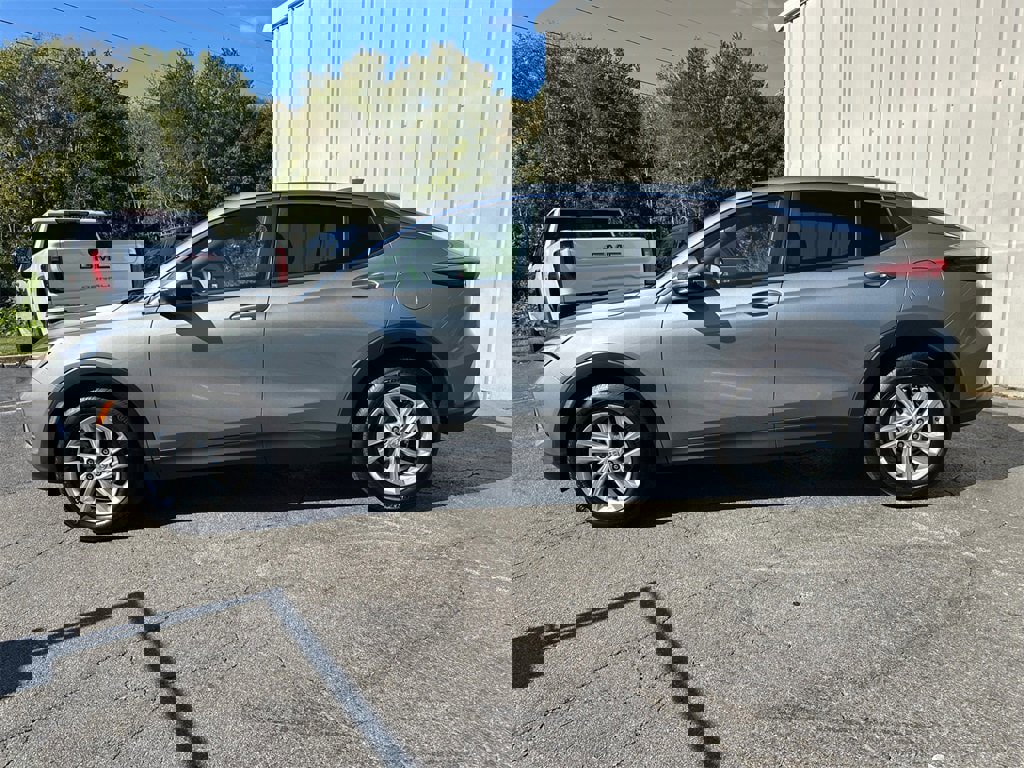 New 2025 Buick Envista Preferred image 9