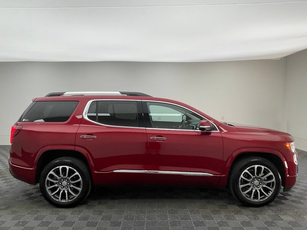 Used 2021 GMC Acadia Denali w/ Denali Technology Package FWD image 9