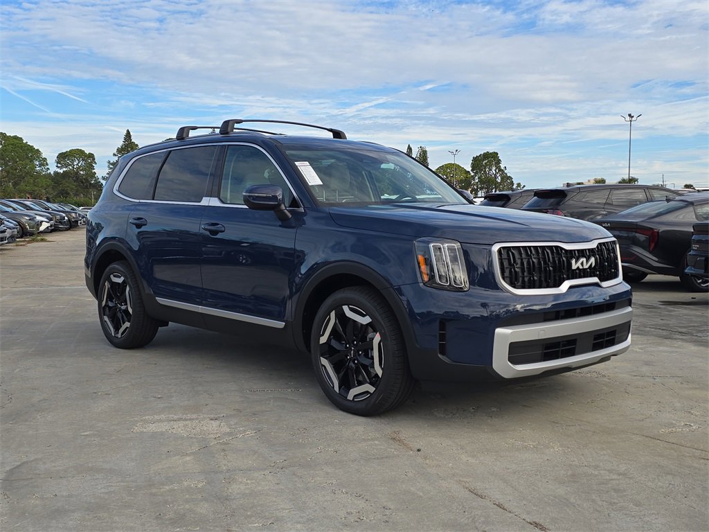New 2025 Kia Telluride EX image 2