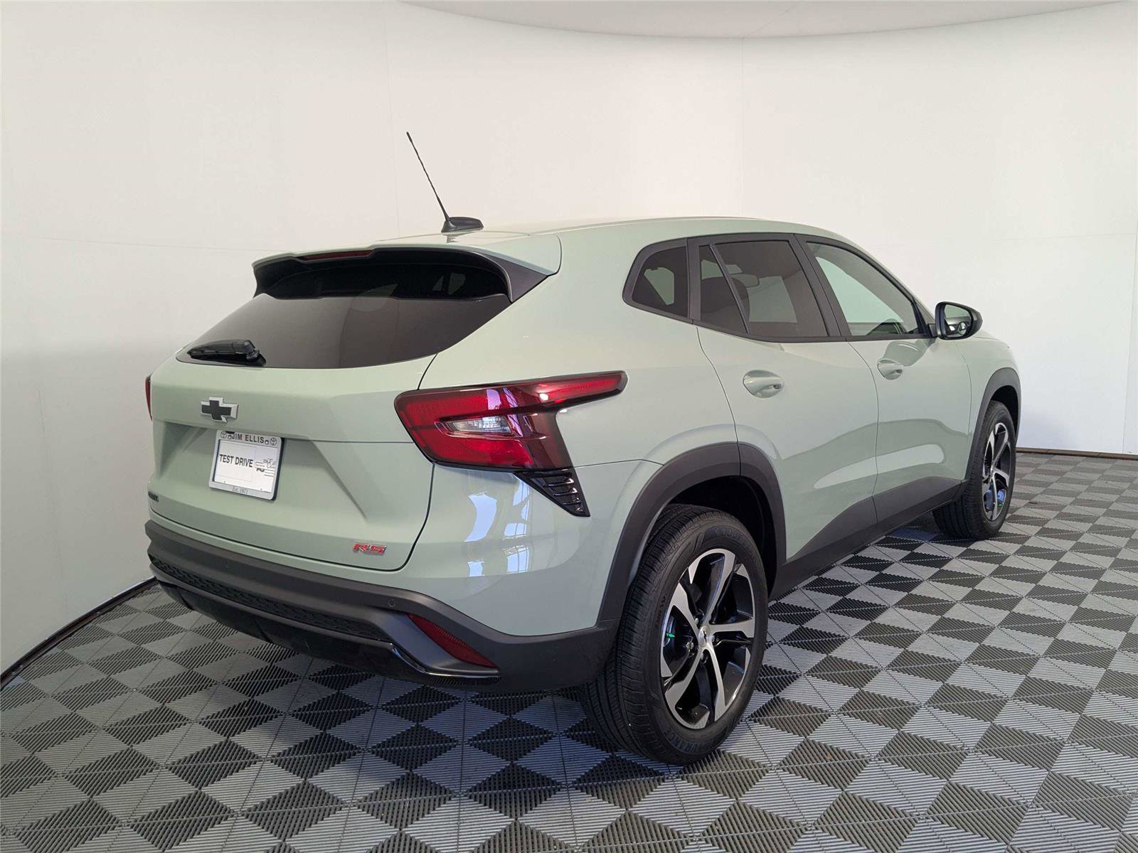 Used 2024 Chevrolet Trax RS w/ Driver Confidence Package image 6