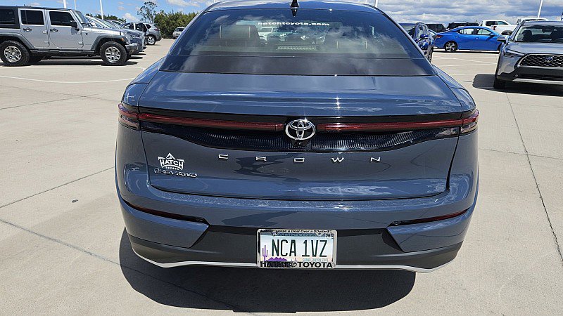 Used 2025 Toyota Crown AWD/4WD image 6