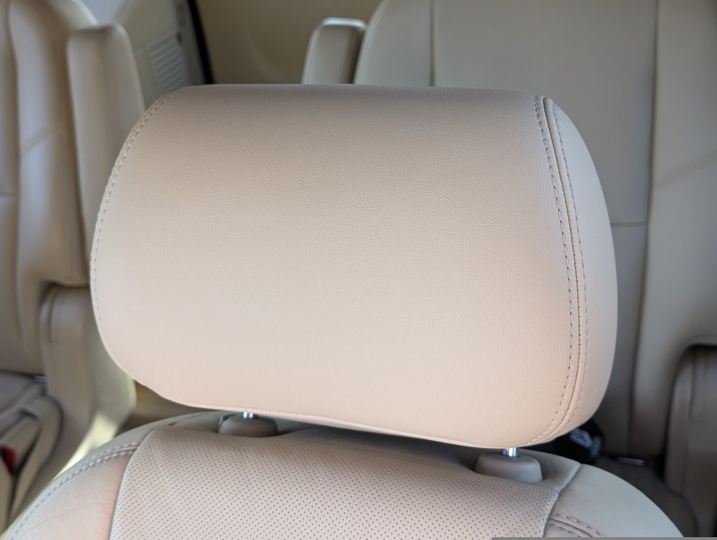Used 2014 GMC Yukon Denali AWD/4WD image 16