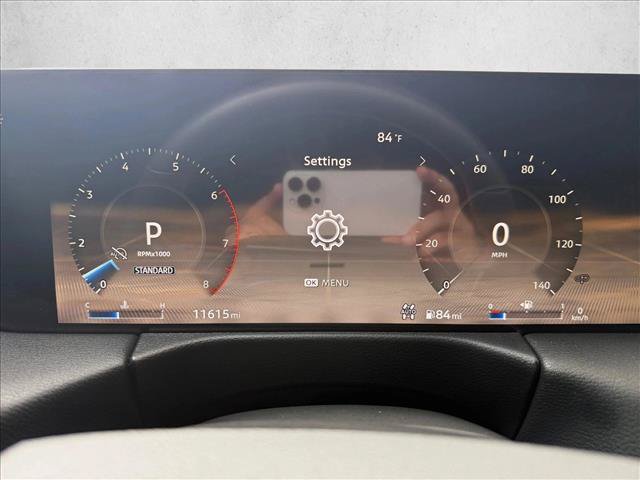Used 2025 Nissan Armada PRO-4X w/ Convenience Package AWD/4WD image 11