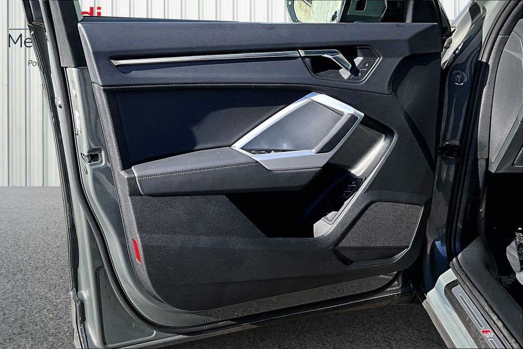 Certified 2025 Audi Q3 2.0T Premium w/ Convenience Package image 20