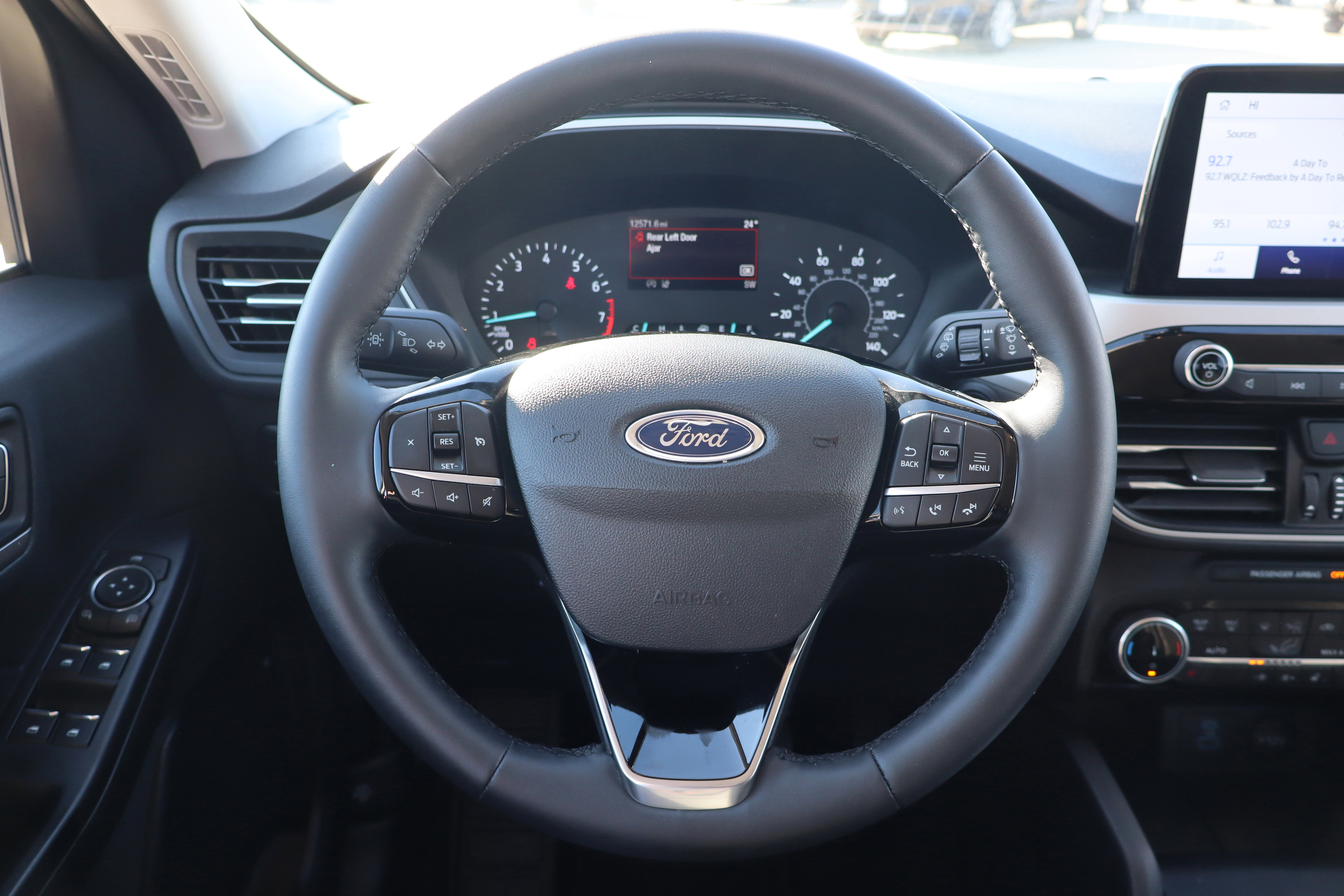 Used 2022 Ford Escape SEL image 15