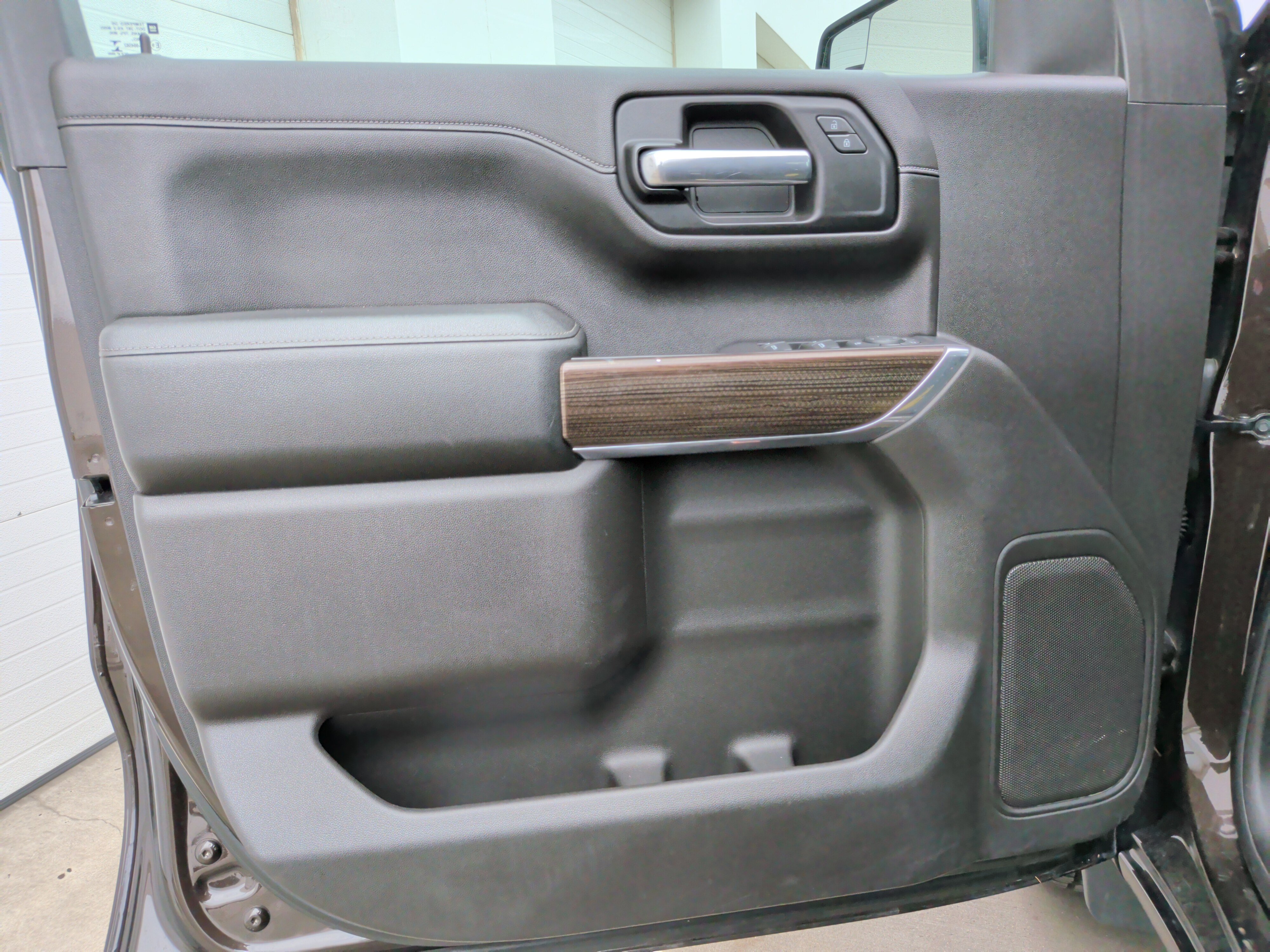 Used 2019 Chevrolet Silverado 1500 LT w/ All-Star Edition AWD/4WD image 28