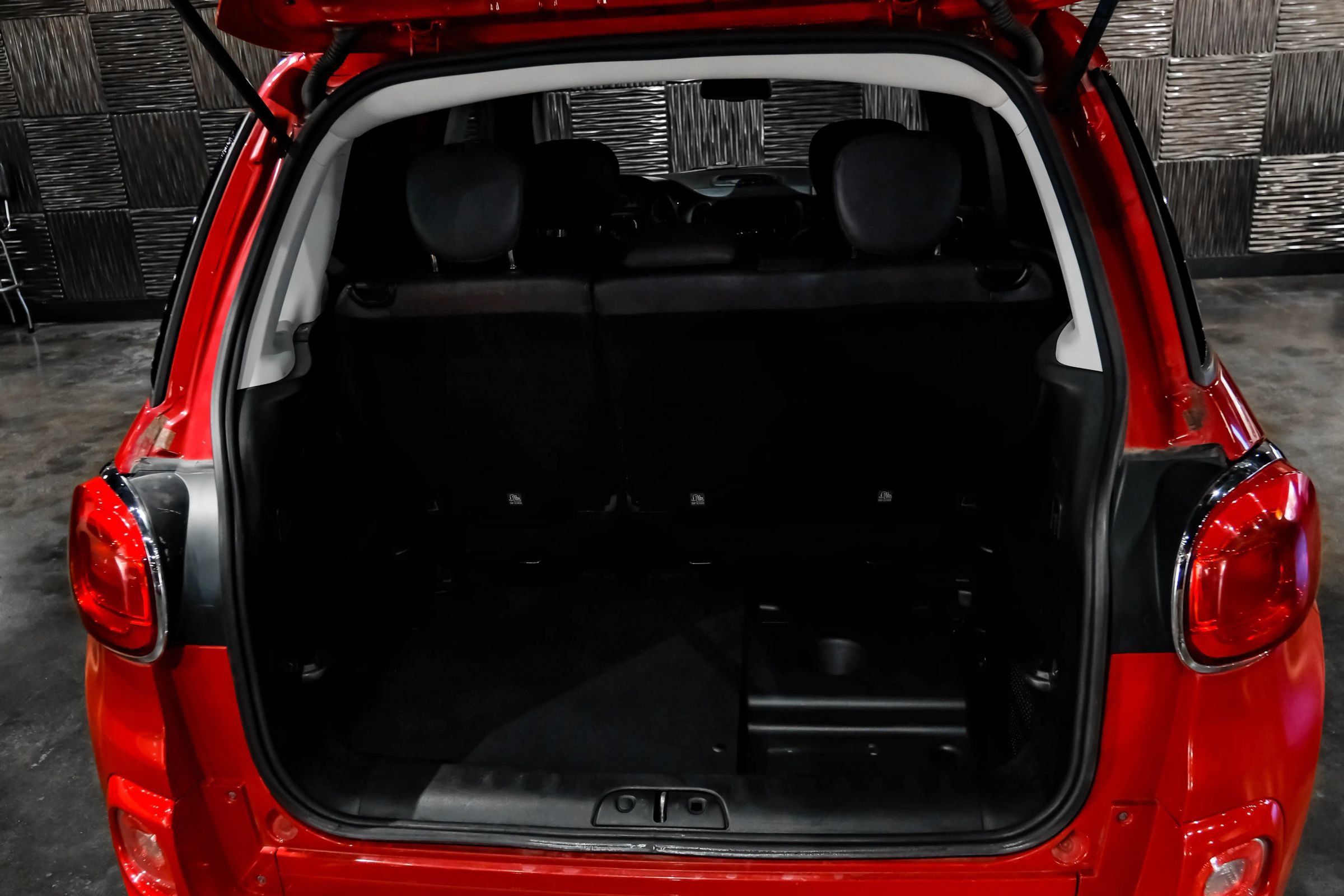 Used 2017 FIAT 500L Lounge w/ Dual-Pane Sunroof Package FWD image 51