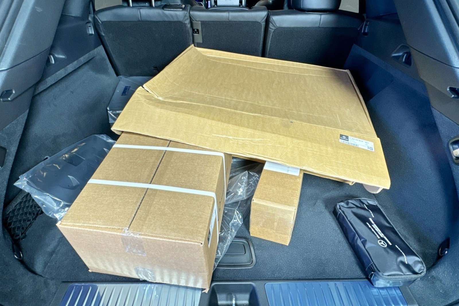 New 2026 Mercedes-Benz EQS 400 4MATIC SUV image 24