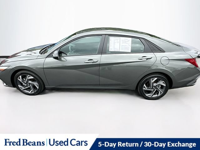 Used 2025 Hyundai Elantra SEL FWD image 5