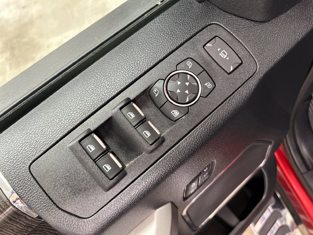 Certified 2021 Ford F250 Lariat w/ Lariat Value Package AWD/4WD image 18
