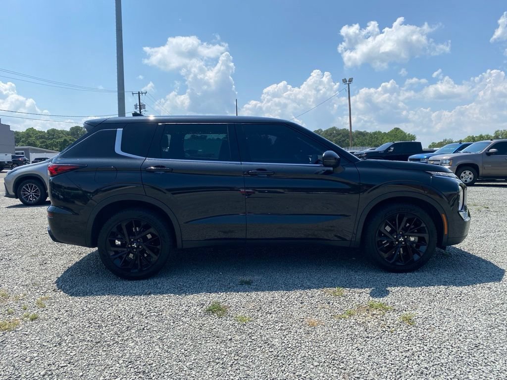 Used 2023 Mitsubishi Outlander SEL FWD video 2