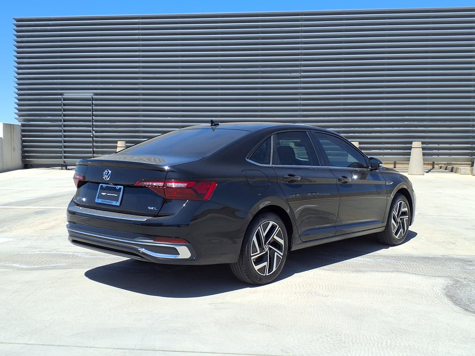 Used 2024 Volkswagen Jetta SEL FWD image 6