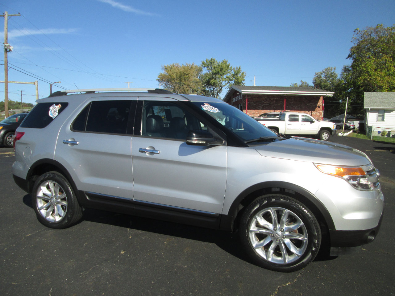 Used 2013 Ford Explorer XLT image 4