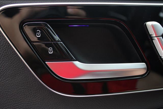 Used 2024 Mercedes-Benz C 300 4MATIC Sedan image 15