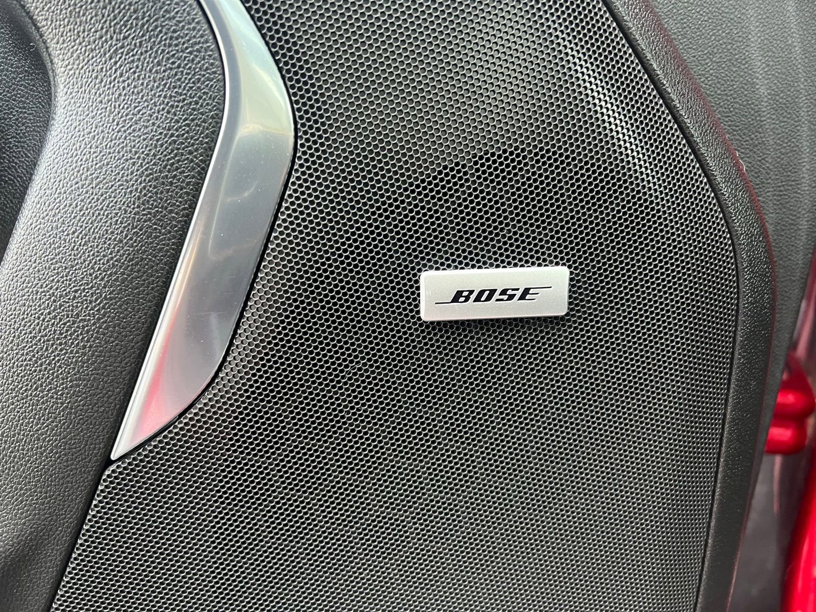 Used 2021 Chevrolet Suburban Z71 w/ Rear Media and Nav Package image 16