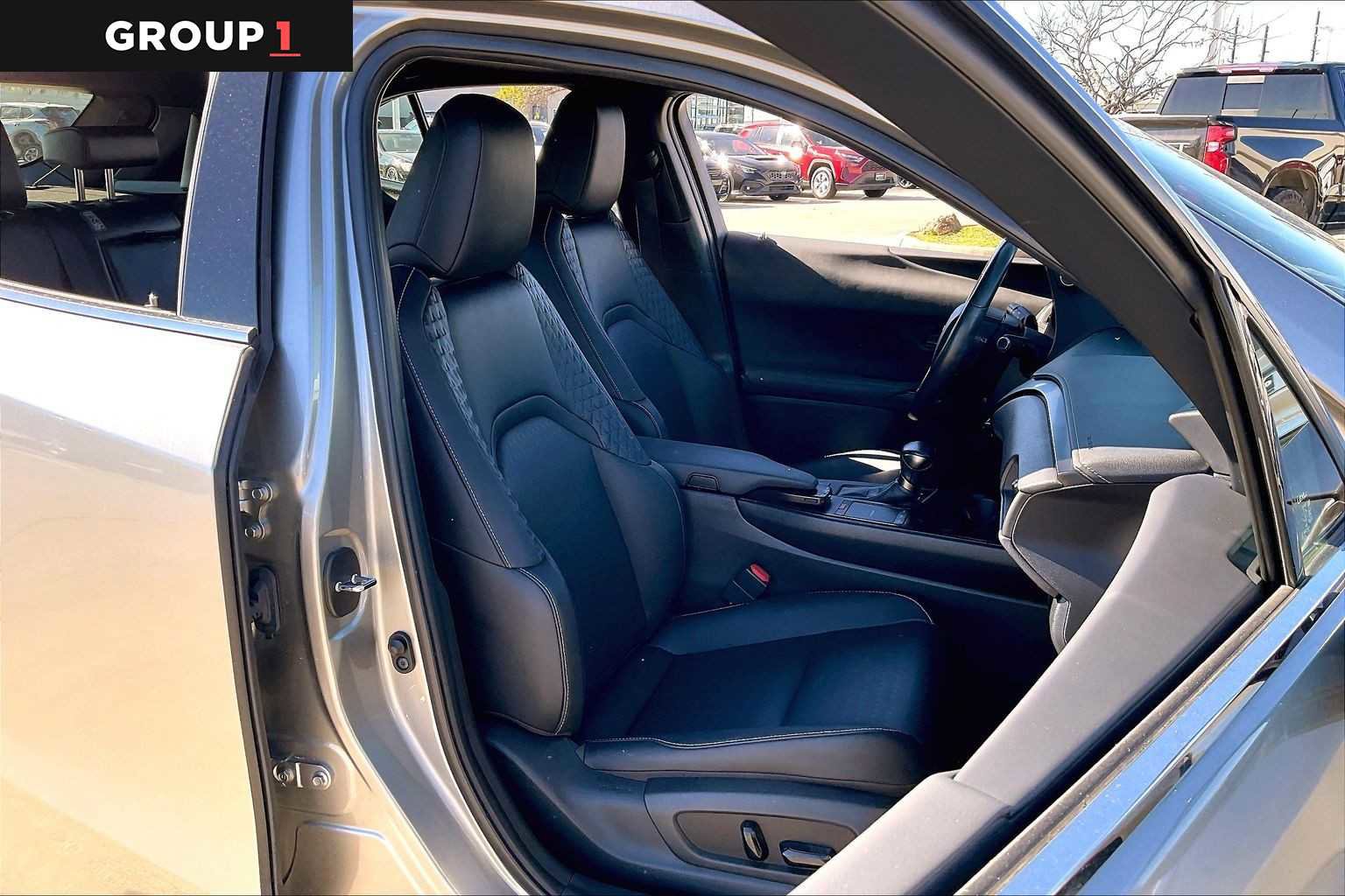 Certified 2020 Lexus UX 200 F Sport image 8