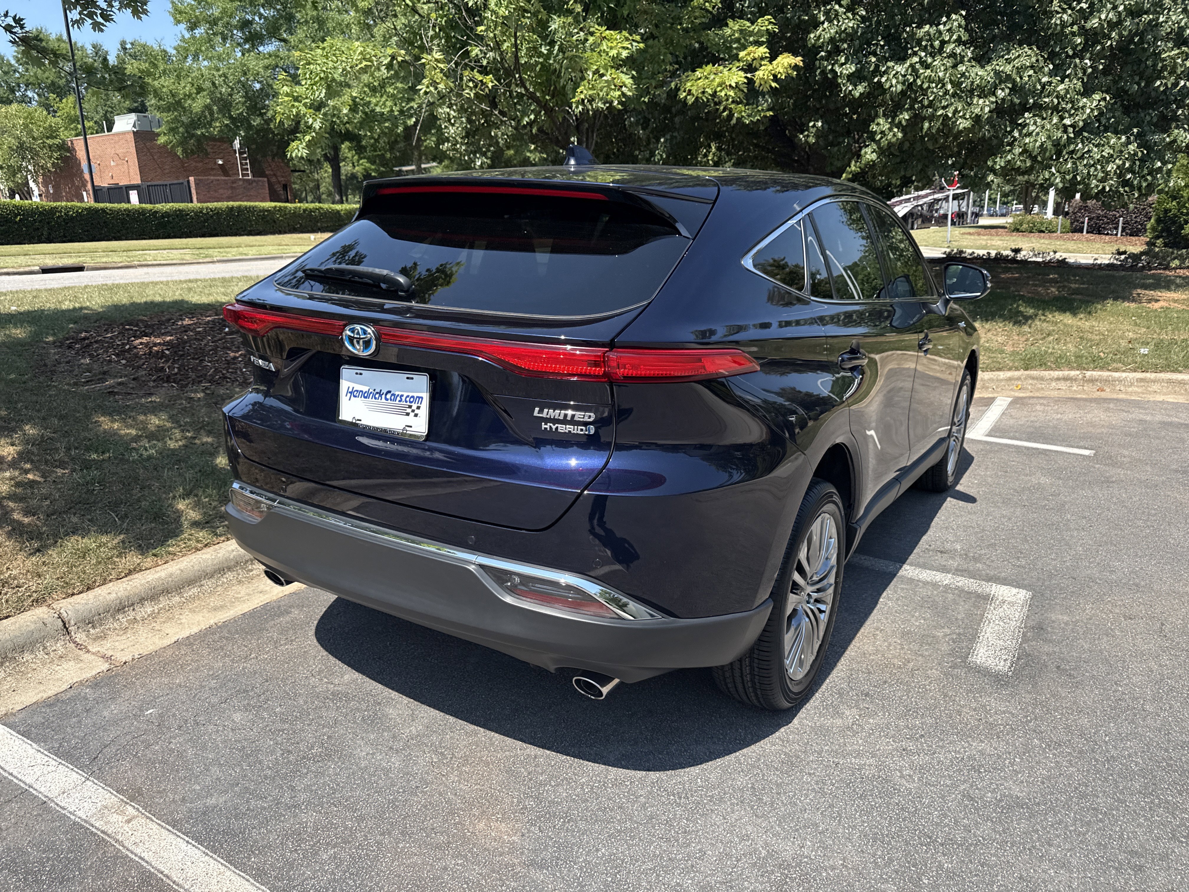 Used 2021 Toyota Venza Limited w/ Advanced Technology Package AWD/4WD image 10