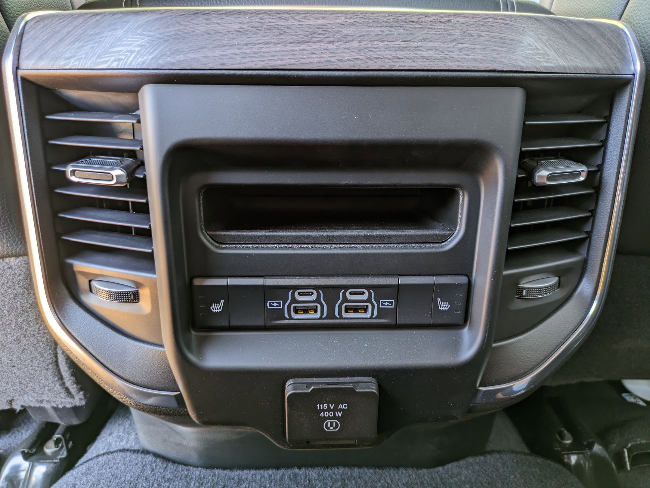 New 2025 RAM 2500 Laramie image 28