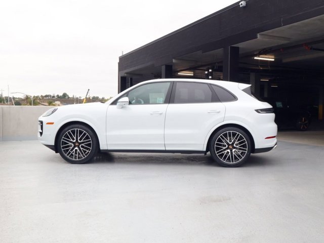 New 2026 Porsche Cayenne AWD/4WD image 2