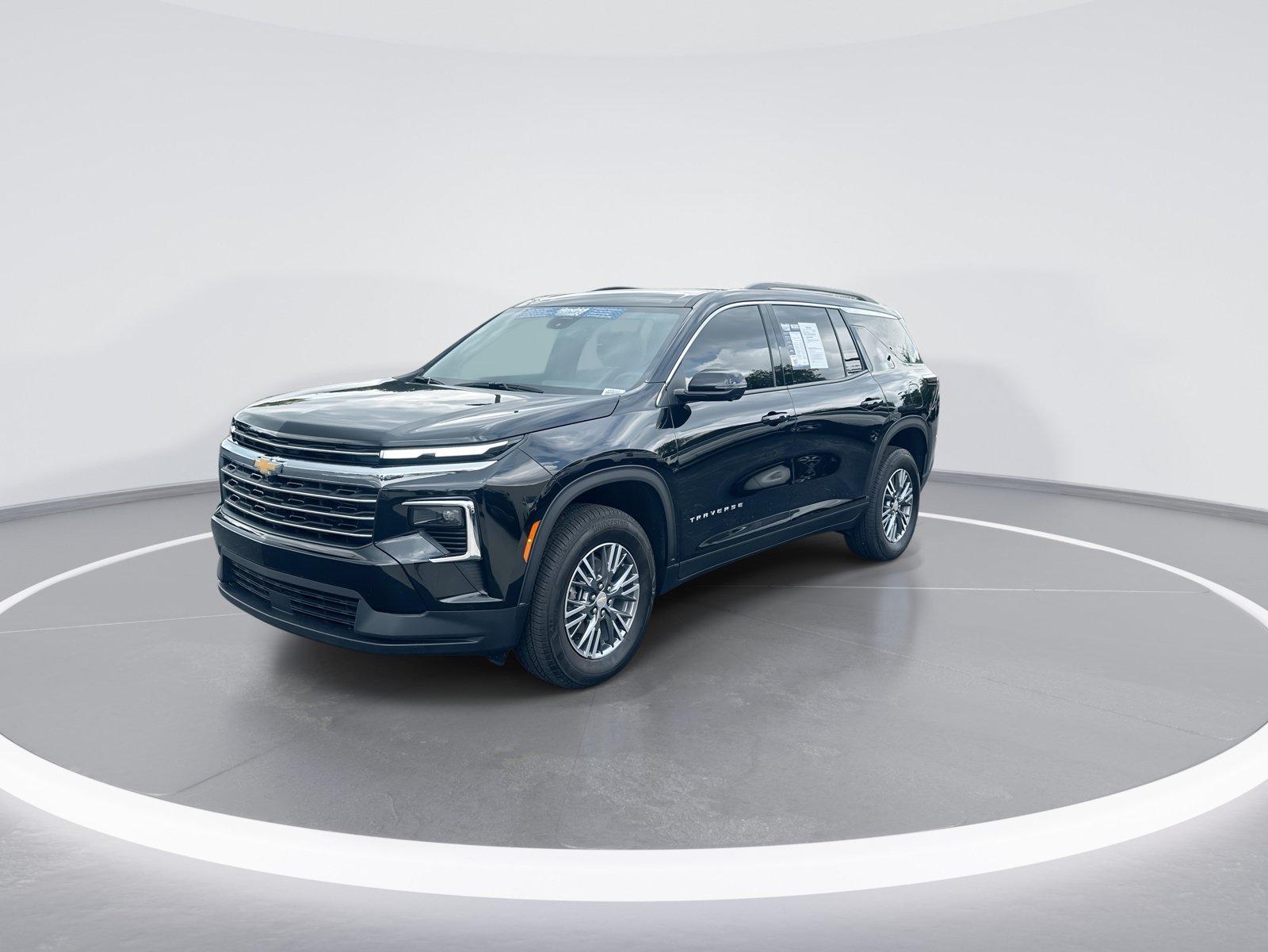 Used 2026 Chevrolet Traverse LT w/ Driver Confidence Package FWD image 5