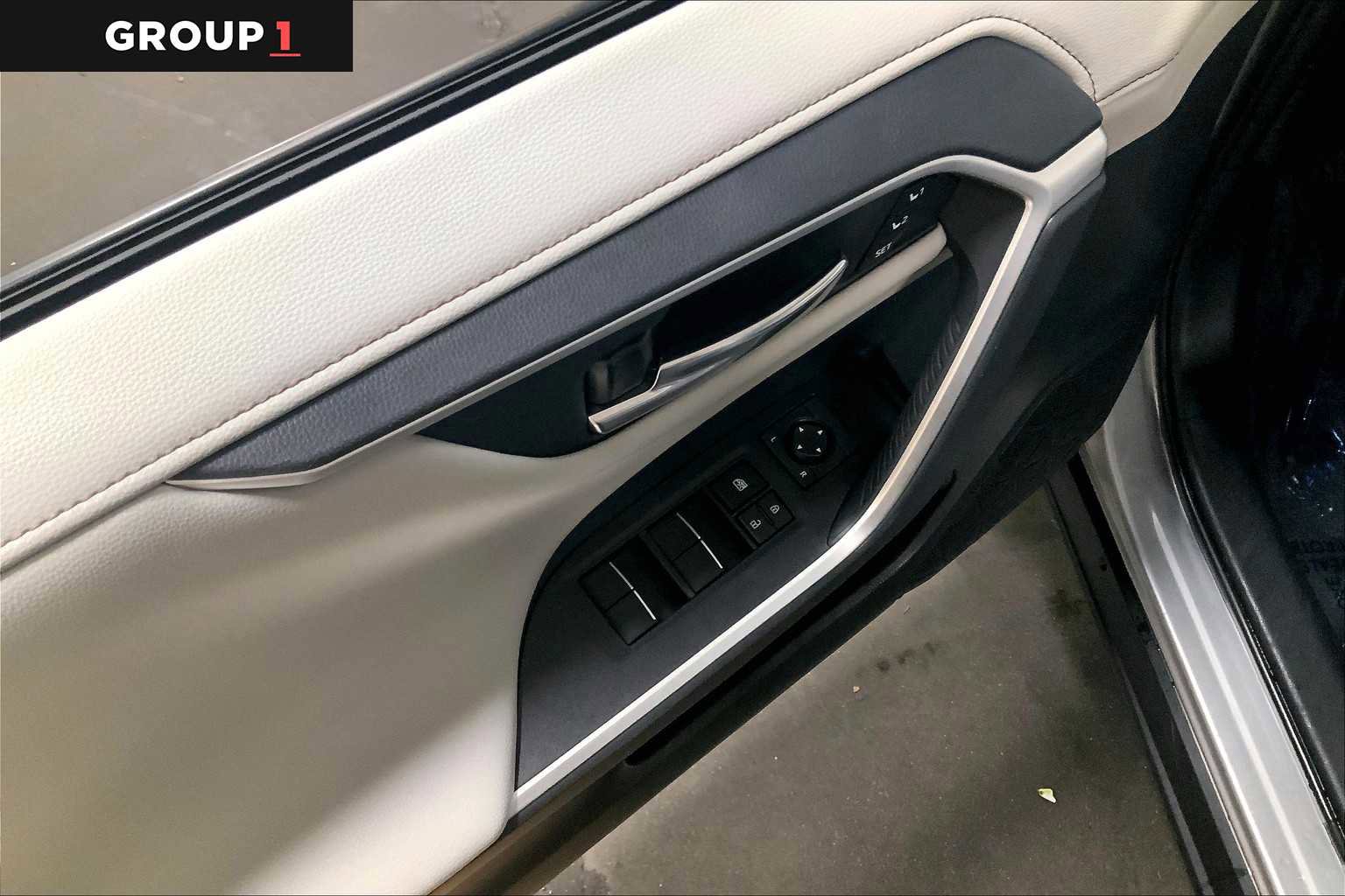 Used 2021 Toyota RAV4 Limited image 35