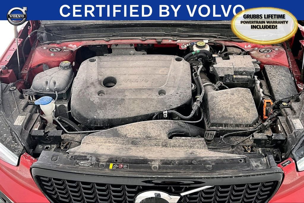 Certified 2023 Volvo XC40 B5 Ultimate w/ Protection Package Premier image 13