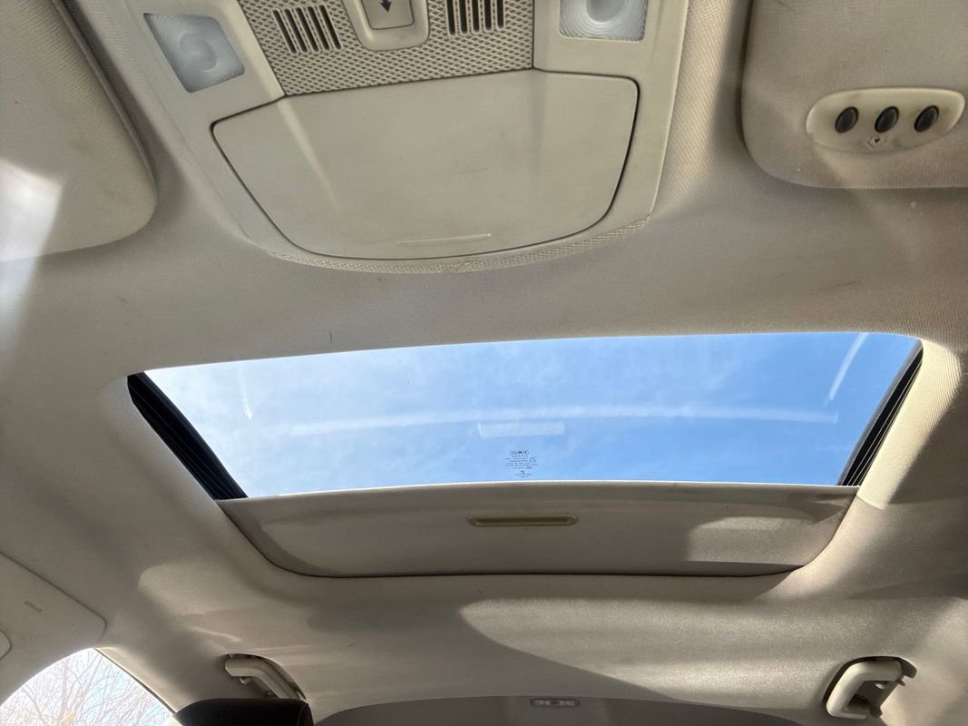 Used 2018 Ford Fusion SE w/ Fusion SE Technology Package image 24