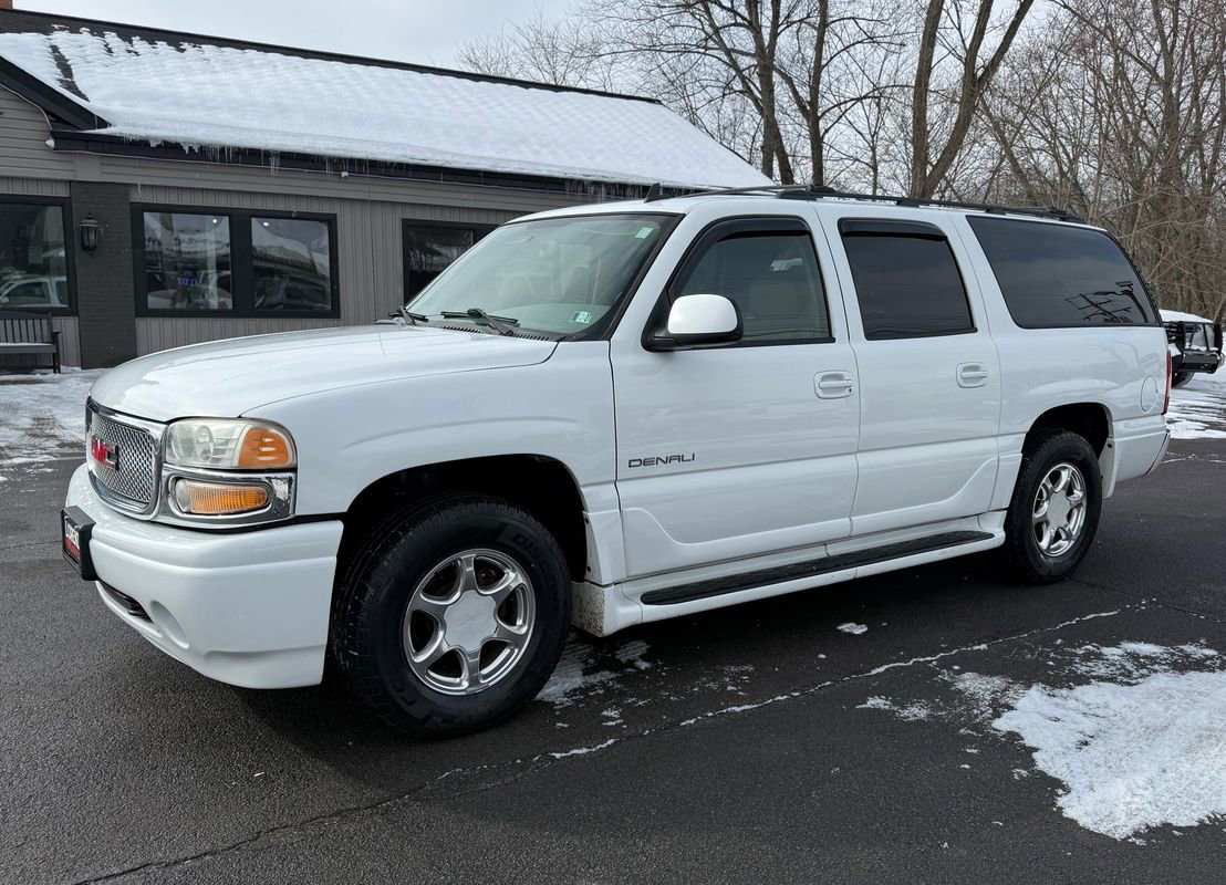 Used 2006 GMC Yukon XL Denali image 1