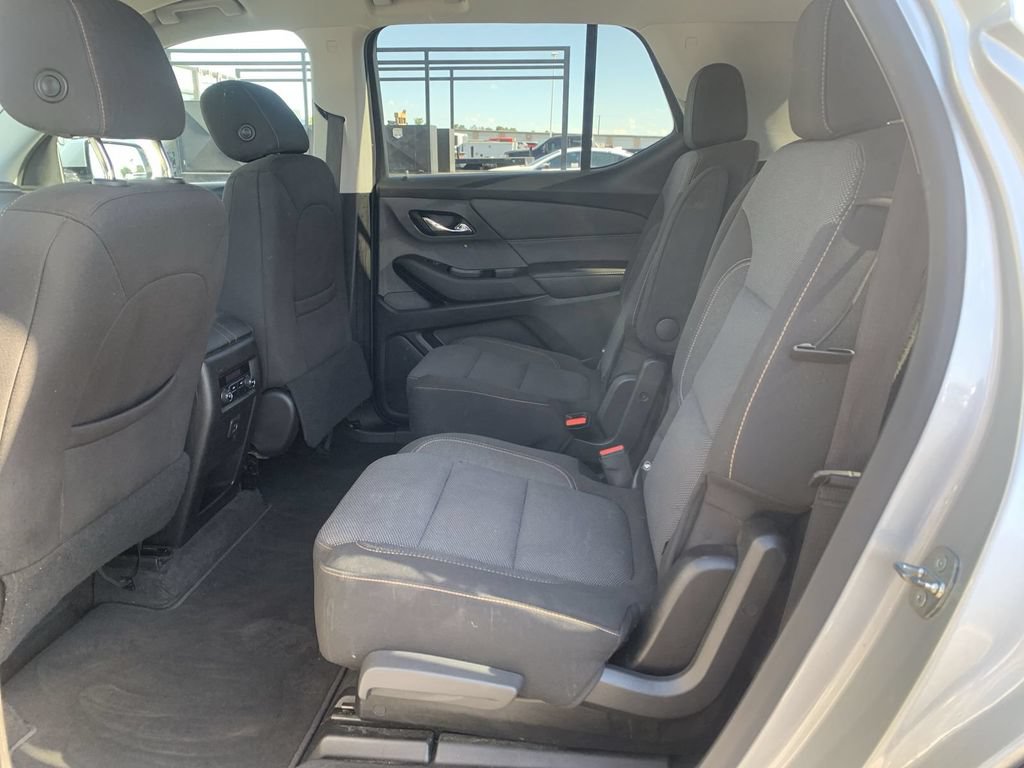 Certified 2020 Chevrolet Traverse LT FWD image 23