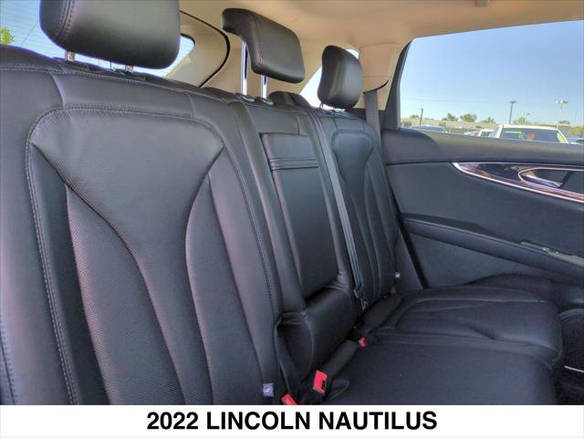 Certified 2022 Lincoln Nautilus Reserve image 27