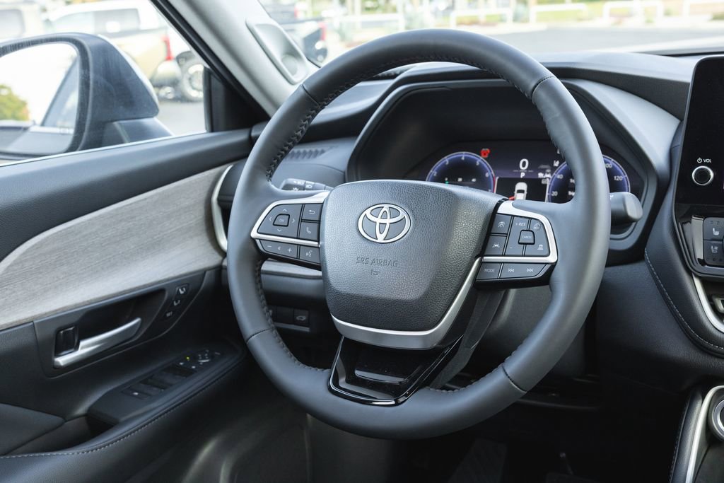 New 2026 Toyota Grand Highlander Limited image 12
