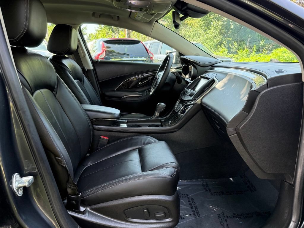 Used 2016 Buick LaCrosse Leather w/ Experience Buick Package FWD image 19