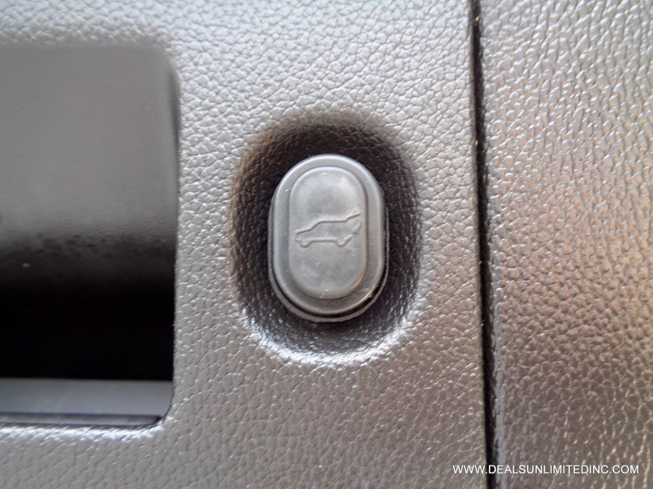 Used 2019 Chevrolet Tahoe LT AWD/4WD image 25