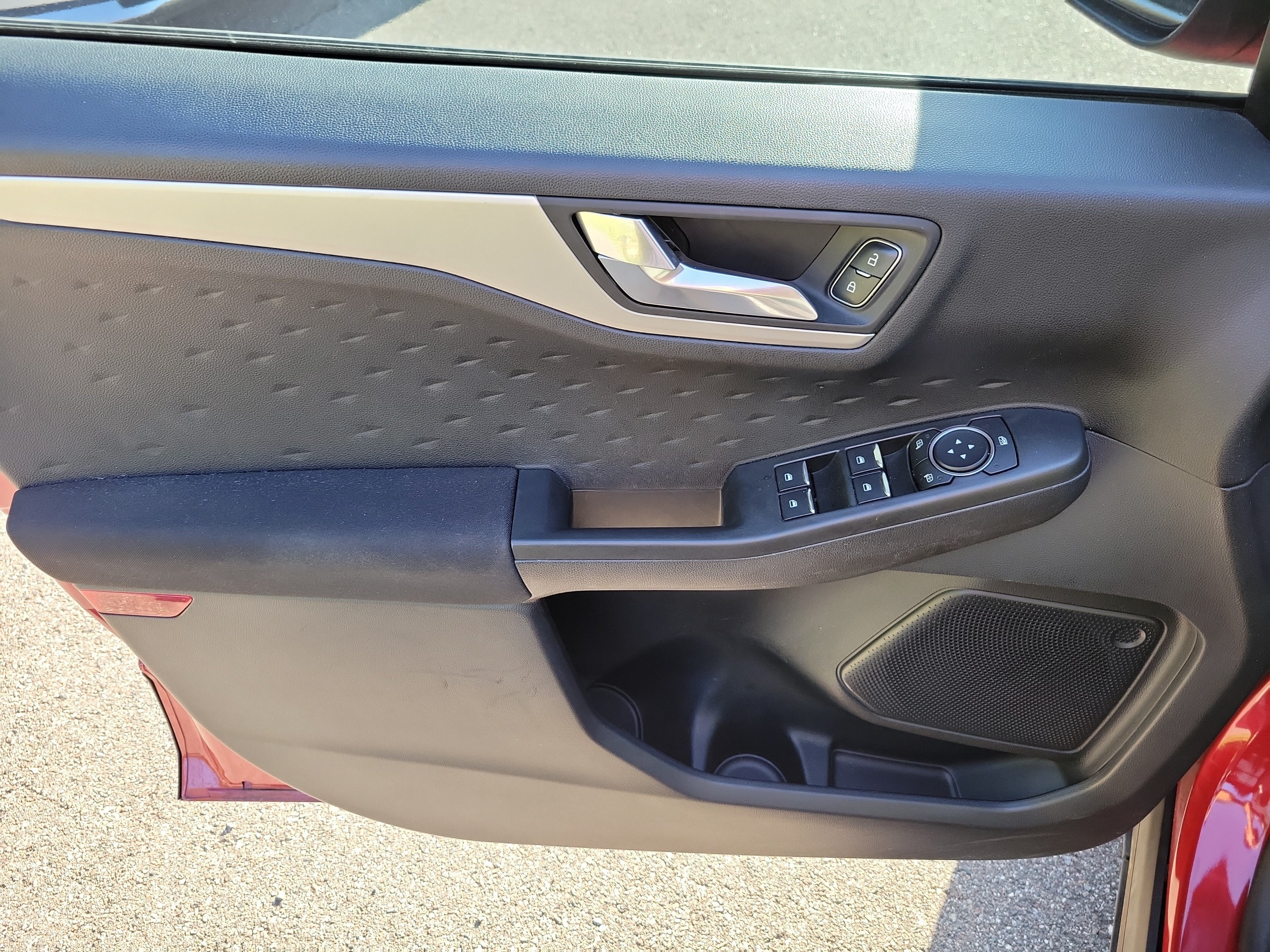 Used 2020 Ford Escape SE AWD/4WD image 19
