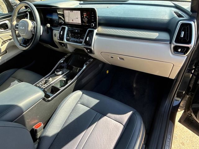 Certified 2023 Kia Sorento SX Prestige image 21