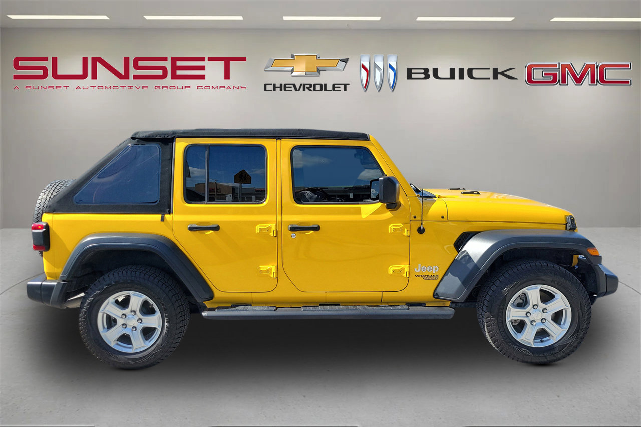 Used 2018 Jeep Wrangler Unlimited Sport S AWD/4WD image 3