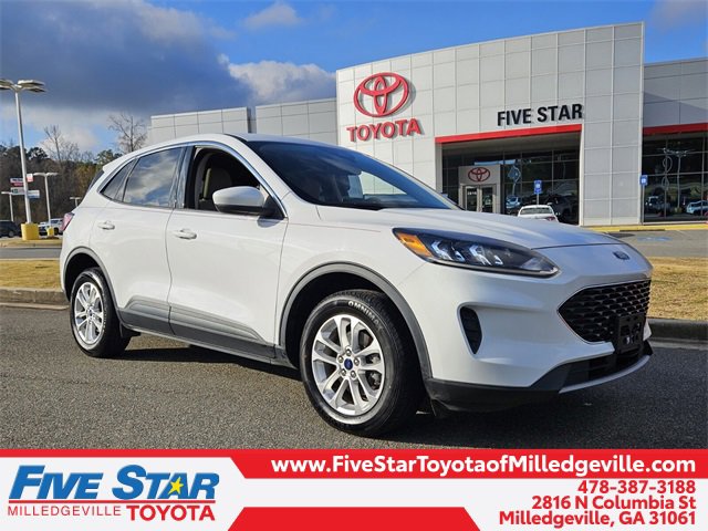 Used 2020 Ford Escape SE image 1
