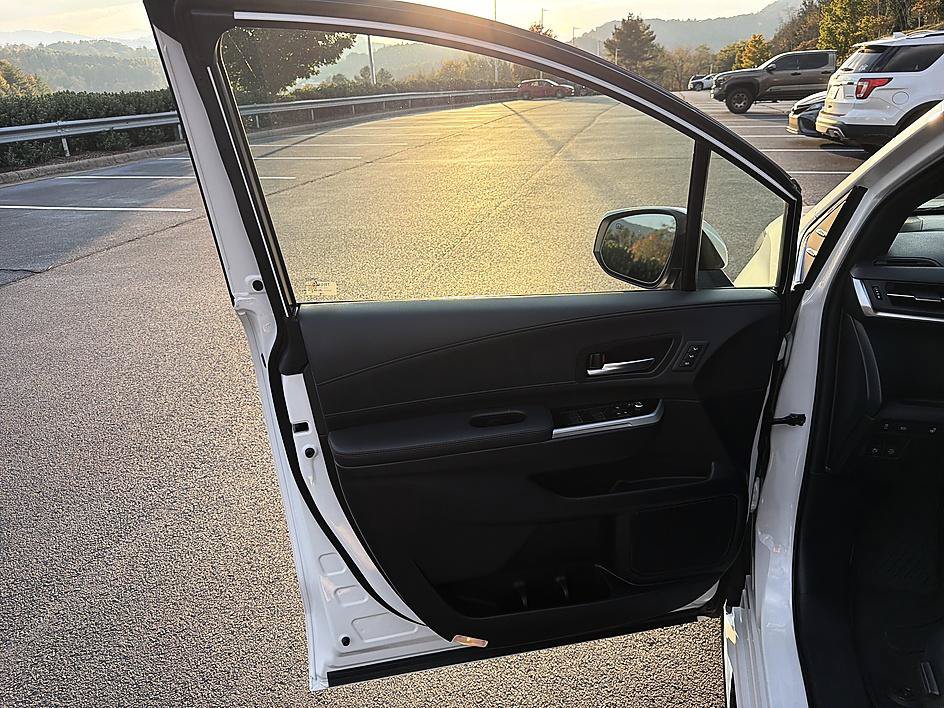 Certified 2026 Toyota Sienna Platinum AWD/4WD image 9