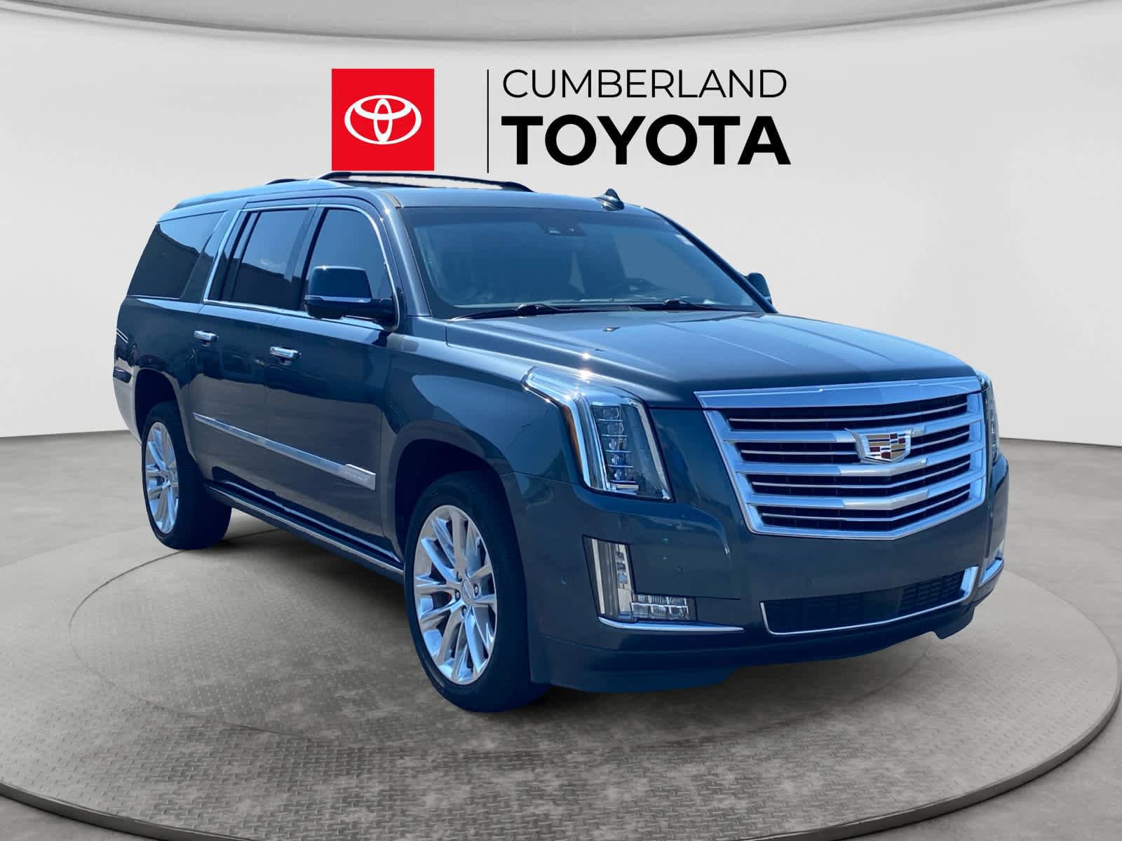 Used 2019 Cadillac Escalade ESV Platinum AWD/4WD image 8