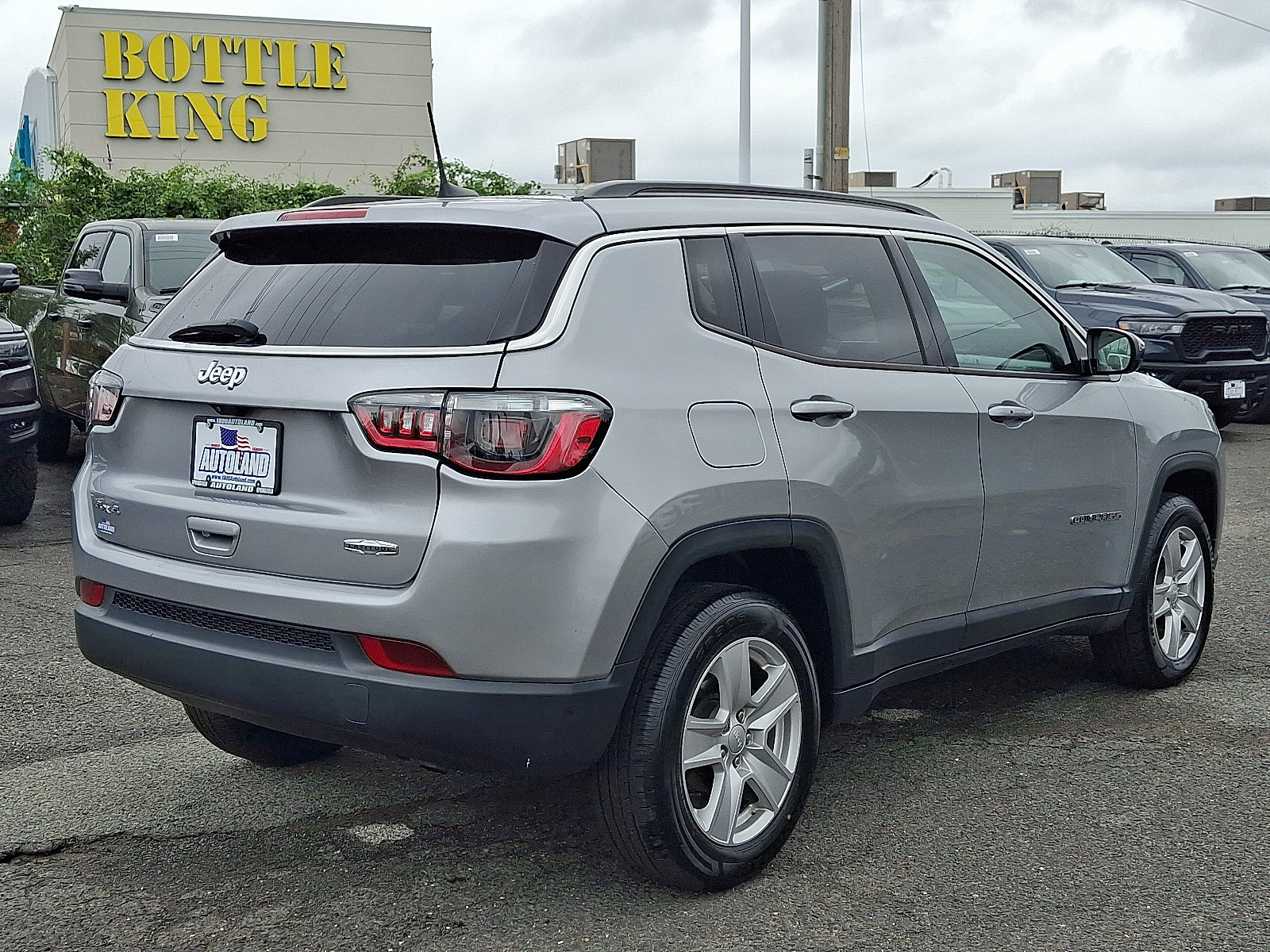 Used 2022 Jeep Compass Latitude AWD/4WD image 7
