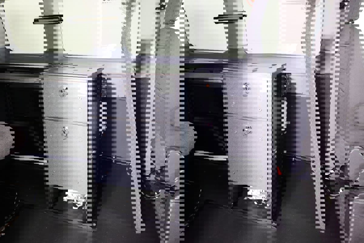 Used 2019 Ford Transit 150 XLT image 34